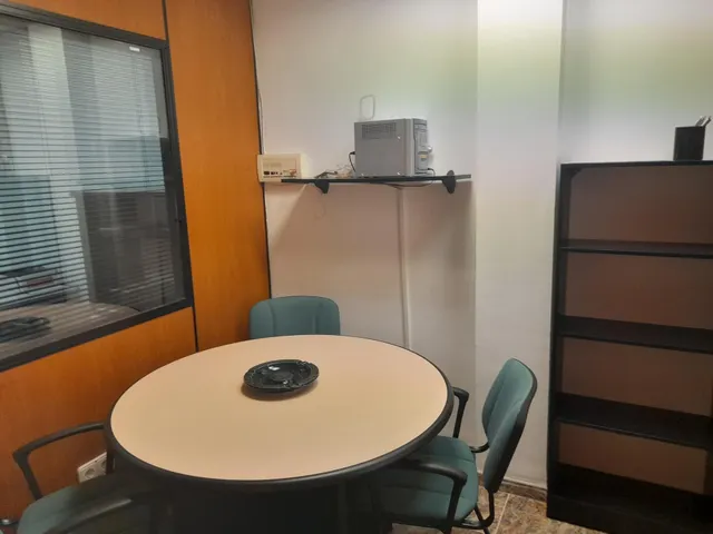 OPORTUNIDAD ESPECTACULAR LOCAL DE OFICINAS EN LA ZONA MAS CENTRICA DE MORA D´EBRE — 16