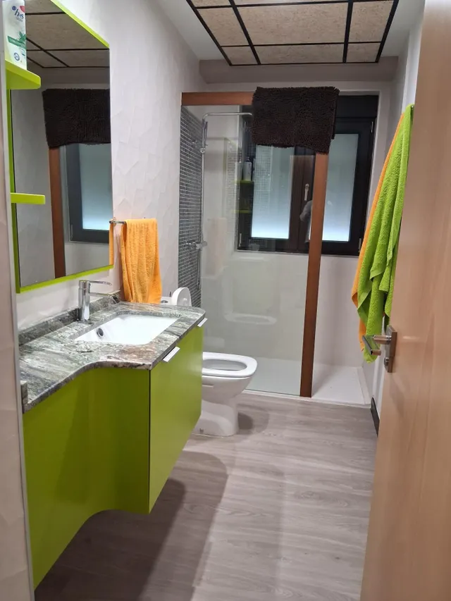 Vivienda con reforma a estreno. — 28