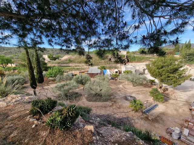 TERRENO CON CASA - CUEVA EN EL HONDON DE LAS NIEVES — 14