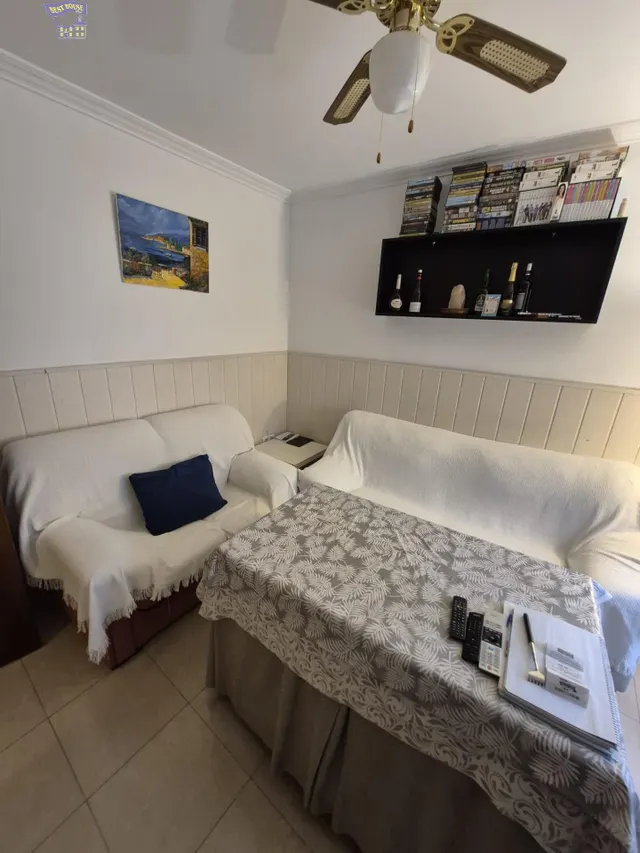 SE VENDE CASA EN ZONA CENTRO — 13