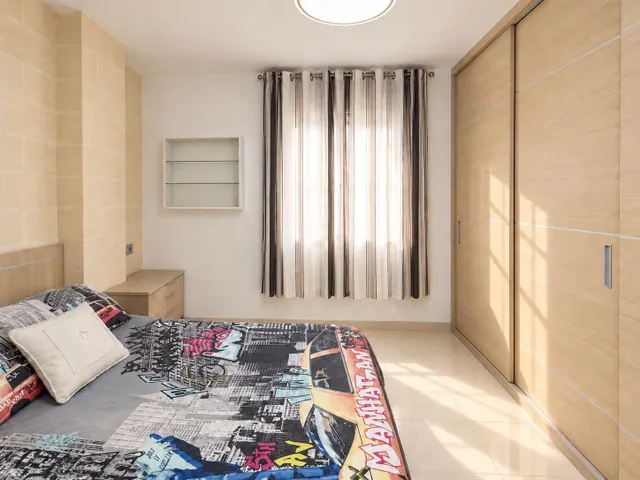 Piso reformado junto al parque del Oeste. — 24