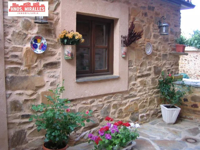 SE  VENDE CASA TIPICA MARAGATA INDEPENDIENTE EN EL CAMINO DE SANTIAGO — 6