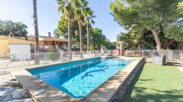 Chalet con parcela de 3.000m2, en paraje La Matanza — 38