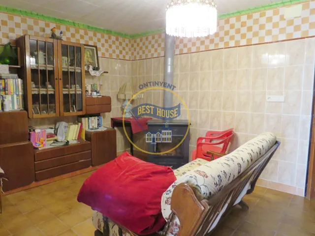 EXCLUSIVA CASA EN EL CASCO ANTIGUO DE MONTESA — 12