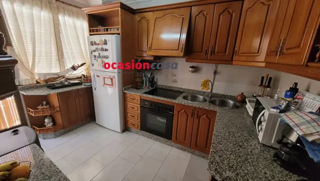 SE VENDE CASA Y PISO — 6