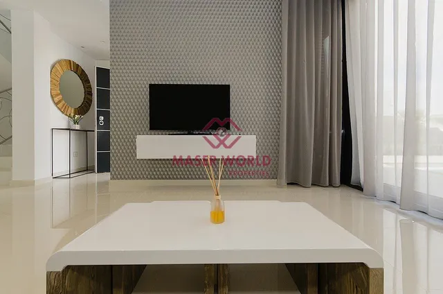 VILLA DE OBRA NUEVA EN PLAYA HONDA — 7
