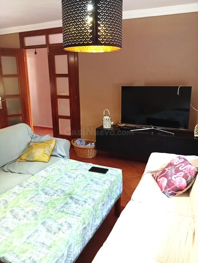 Casa adosada en esquina de 4 dormitorios, muy luminosa, con jardín privado y amplia terraza, cerca de Fuengirola — 3