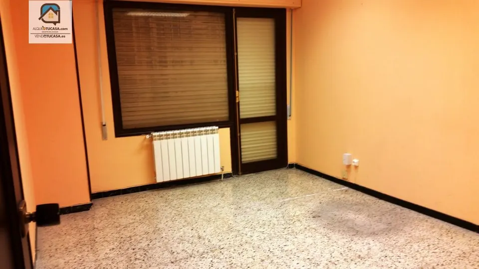 OFICINA CENTRICA 4 DESPACHOS