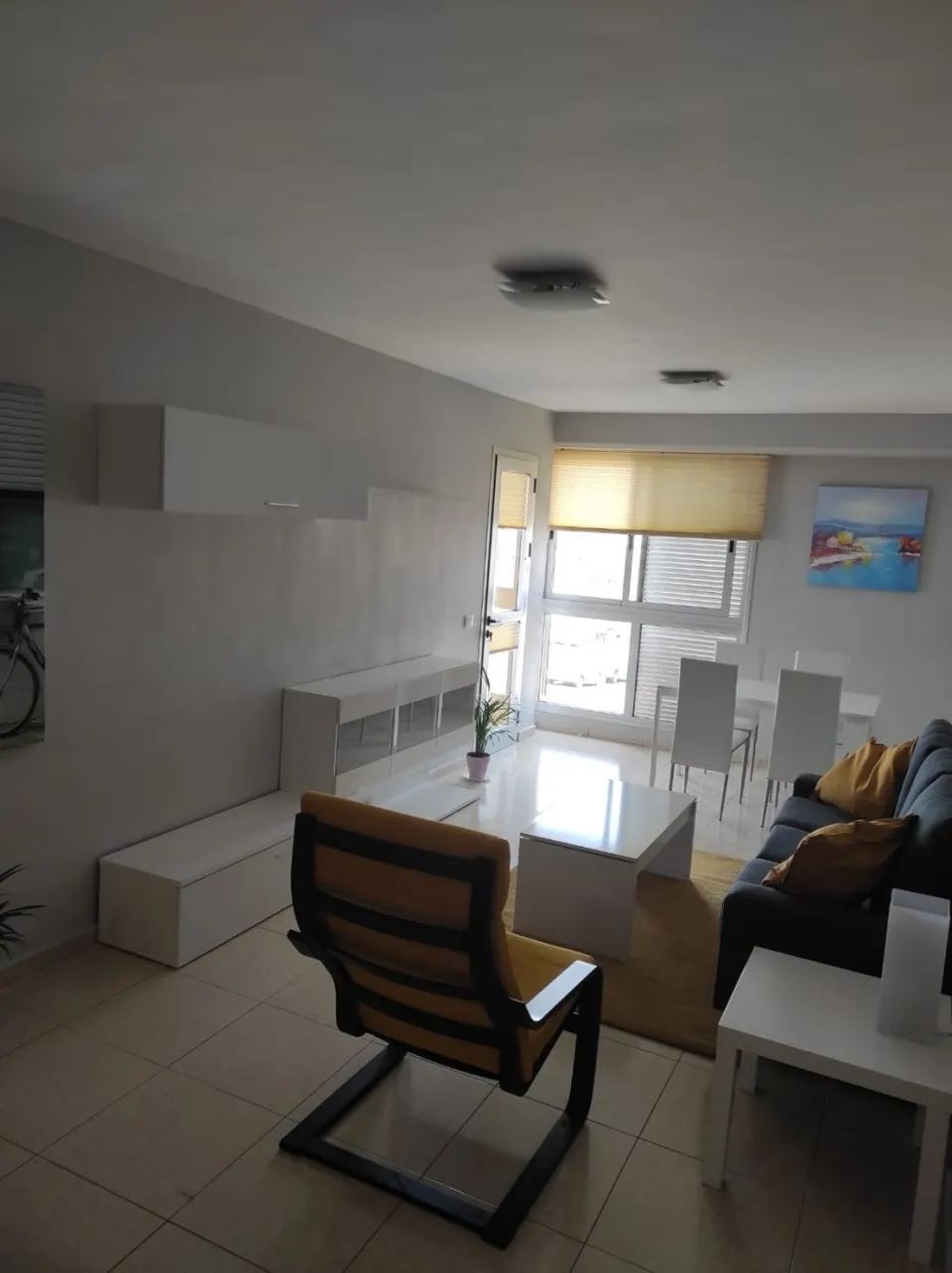 Médano Centro. Piso 2 habitaciones a 200 metros mar.