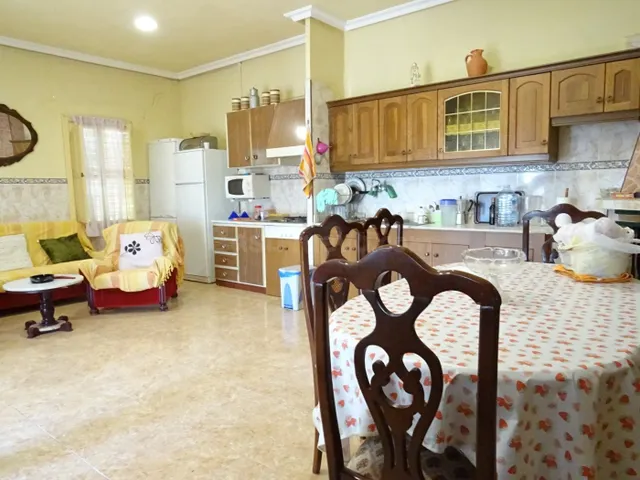 SE VENDE CASA DE CAMPO CON FINCA PLANTADA EN PRODUCCIÓN CERC - foto 3