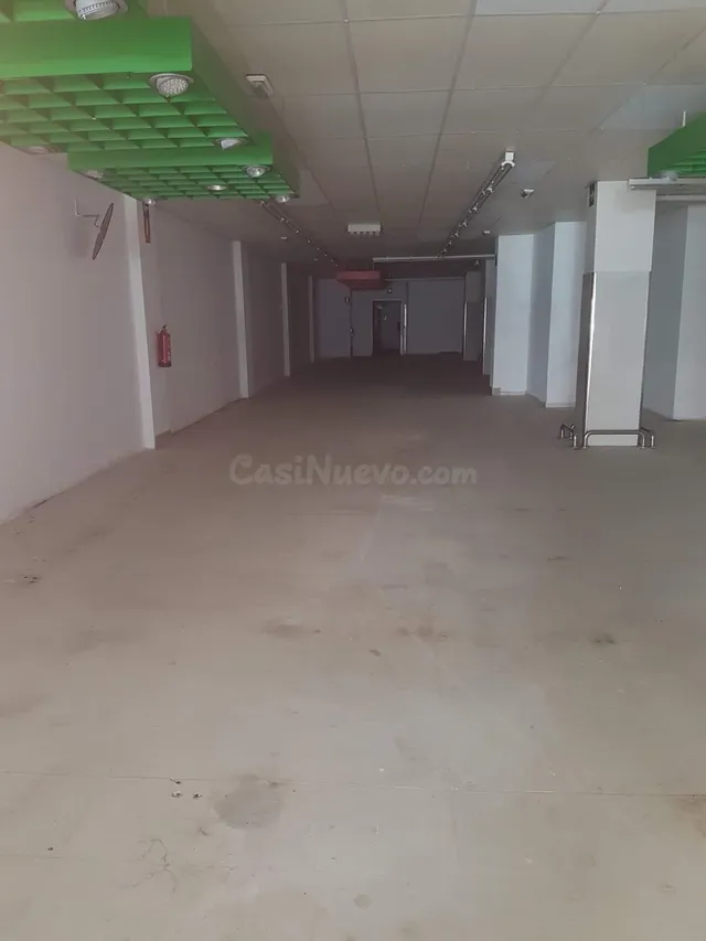 LOS CORRALES DE BUELNA, CÉNTRICO. LOCAL COMERCIAL DE 500 MET