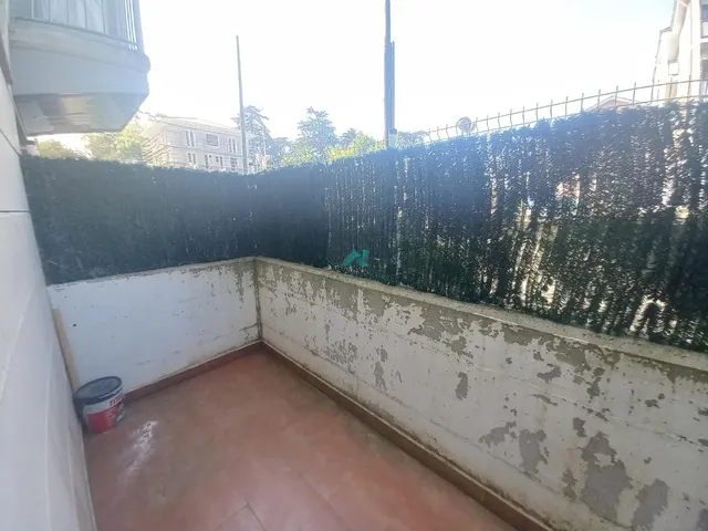 Se vende bajo en Treto — 17
