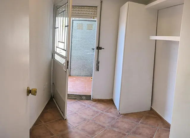 Amplia Planta Baja en el Centro de Tortosa sin Comunidad — 23