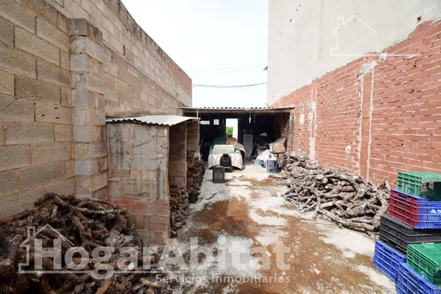TERRENO URBANO CON MUCHAS POSIBILIDADES — 15