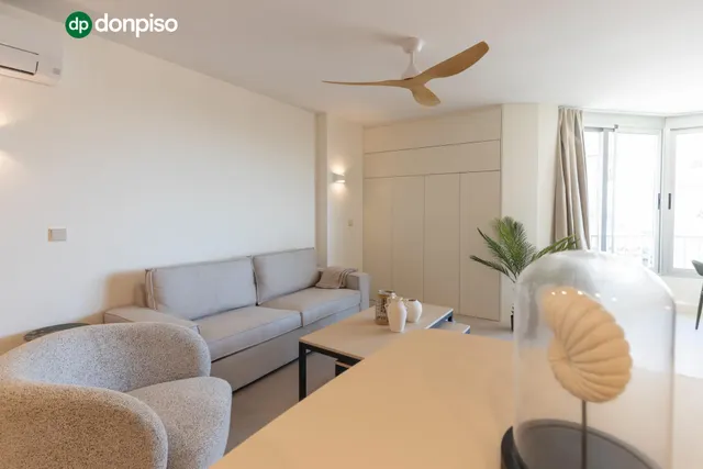 ¡exclusivo apartamento en primera linea de playa con reforma integral de alta gama! — 7