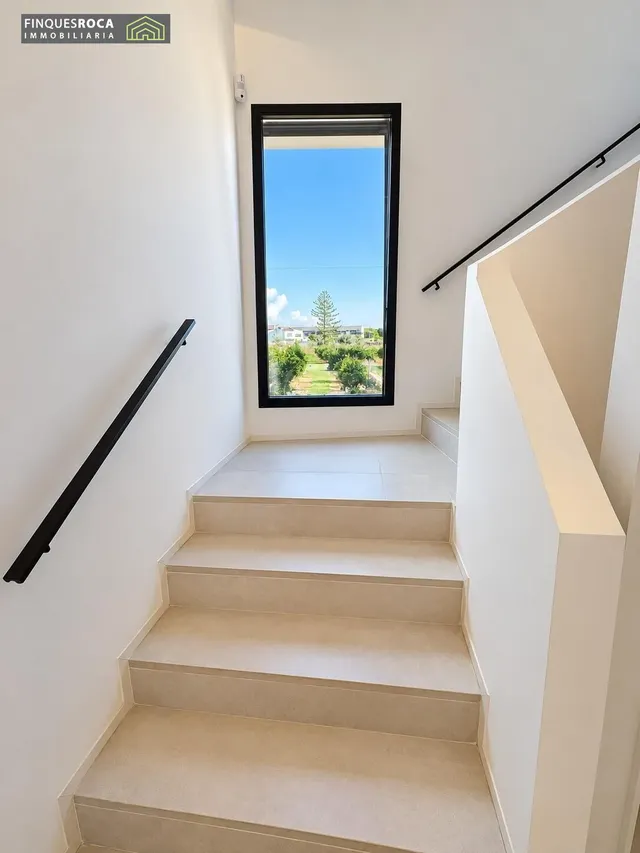 Exclusivo chalet de diseño con piscina privada a 200 metros del mar en les cases d’alcanar — 31