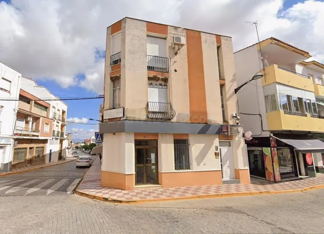 Local en venta en Navalvillar de Pela - foto 2