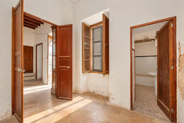 Casa señorial de 300 m2 para reforma integral en el centro de Porreres — 12