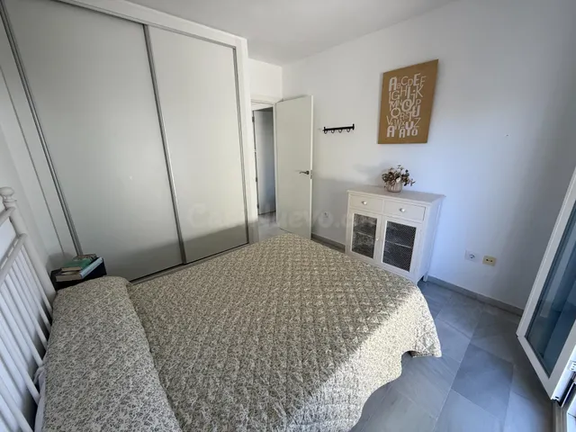 Apartamento de 2 dormitorios a 350 metros de la Playa La Bar - foto 4