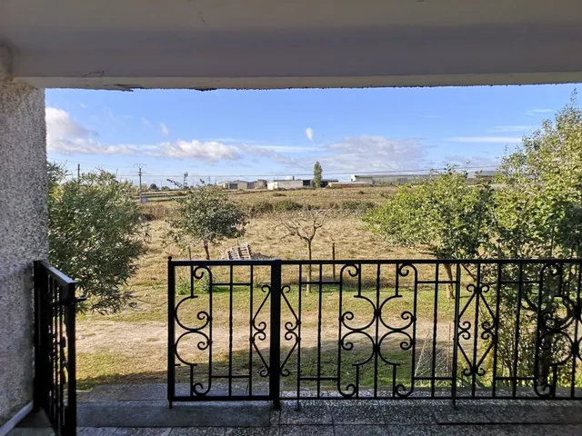 Urbis te ofrece un magnífico chalet independiente en venta e - foto 5