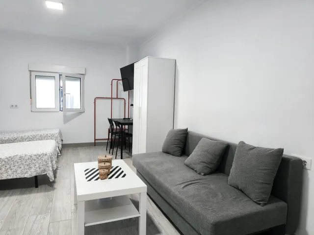 LOFT EN ALQUILER DE LARGA DURACIÓN EN EL PUERTO DE SANTA MARÍA (CÁDIZ). — 14