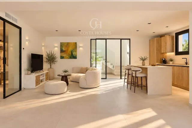 Villa arbela · luz, vida exterior y vistas abiertas al montgo en javea — 8