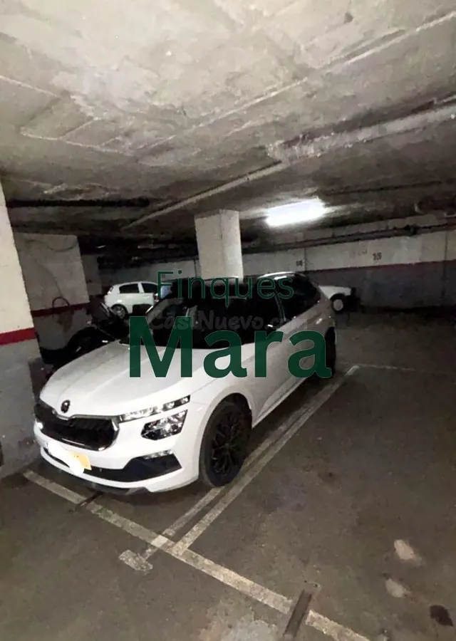 ¡¡ GRAN OPORTUNIDAD PARA OLVIDARTE DE BUSCAR APARCAMIENTO EN - foto 2