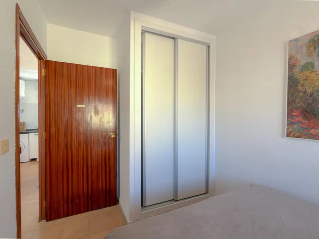 Espléndido apartamento reformado, tipo Loft con 1 dormitorio y terrazas con impresionantes vistas a la laguna rosa (450 m de playa) — 14