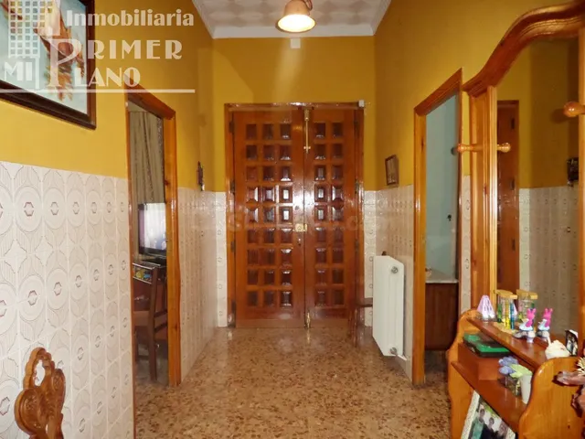 VIVIENDA EN UNA DE LAS PRINCIPALES CALLES DE TOMELLOSO - foto 4