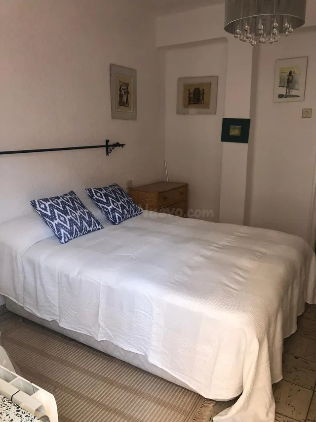 Piso 4 habitaciones 100m² en alquiler - Carmelitas-Oeste - foto 4