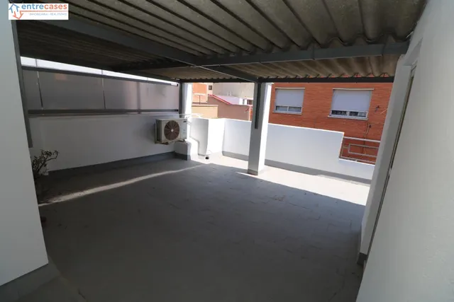 CASA Y SOLAR  EN LA PLAYA DE PUERTO DE SAGUNTO. — 36