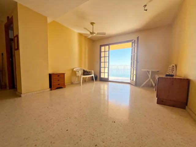 PRECIOSO ATICO EN PRIMERA LINEA DE PLAYA EN PORT SAPLAYA — 4