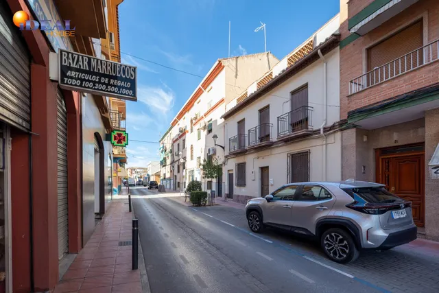 SUELO URBANO EN CENTRO DE PELIGROS — 4
