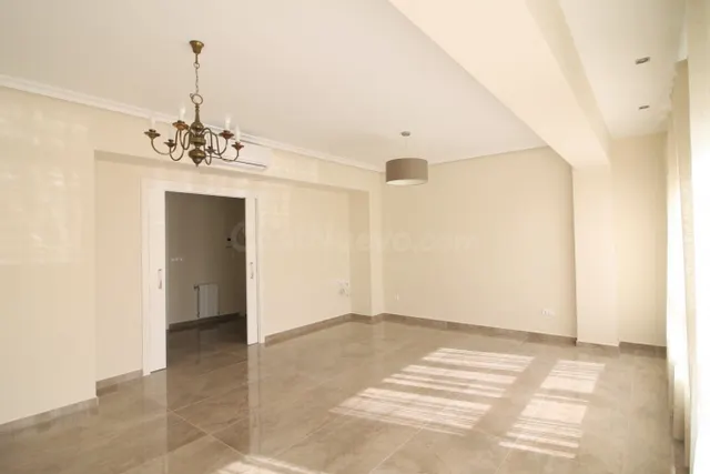 EXCLUSIVO ALQUILER DE PISO EN EL CENTRO - foto 3