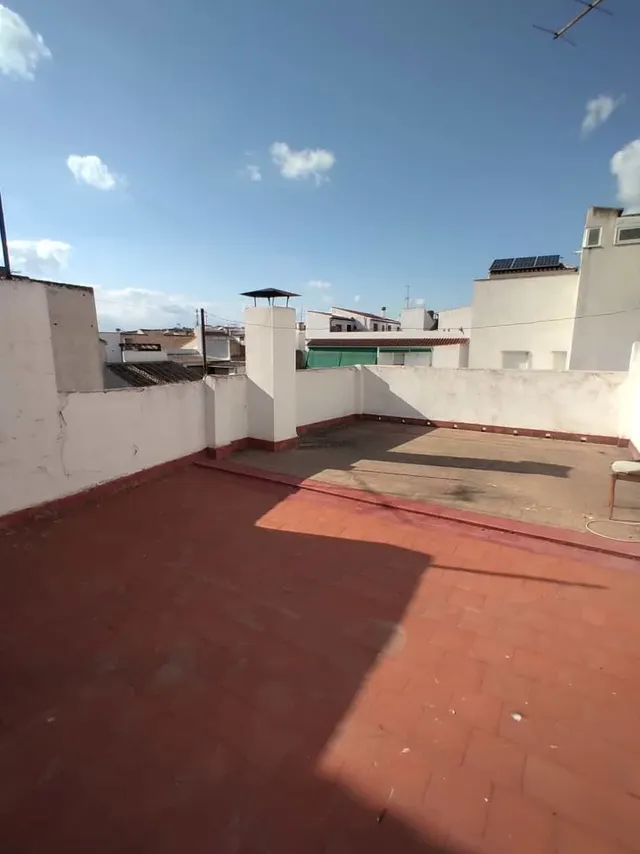 GRAN CASA CON AMPLIA COCHERA Y PATIO — 9