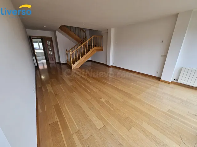 SE ALQUILA DUPLEX, CON GARAJE Y TRASTERO!!! - foto 2