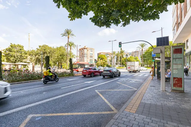 Vivir en la Avenida General Primo de Rivera es vivir en el corazón de la Murcia que se disfruta a pie. — 36