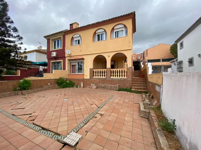 Exclusivo pareado en Santa Mónica: elegancia, espacio y vistas inigualables — 40