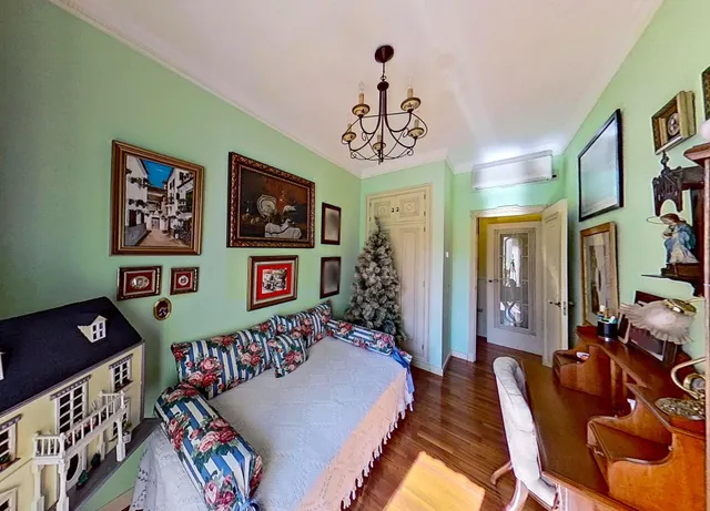 EXCELENTE PISO EN CALLE REJAS DE LA VIRGEN — 33