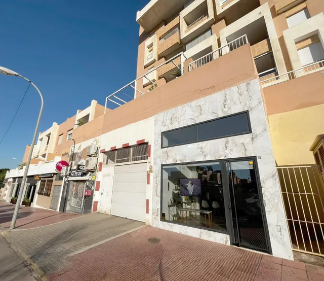 Local comercial 179m² en venta - Alcampo — 4