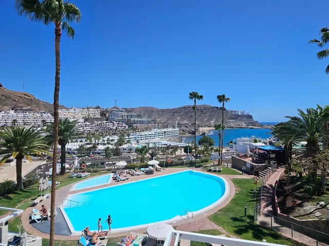 Luminoso apartamento con vistas al mar en Playa del Cura - foto 2