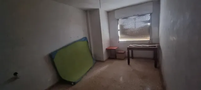 Amplísima casa con vistas despejadas a un parque desde su terraza — 9