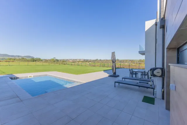Espectacular chalet en Sancibrián con piscina climatizada — 42