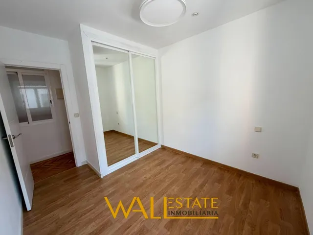 Espectacular piso de 3 dormitorios con balcón en pleno centro — 29