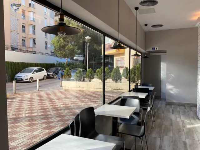 Excepcional Local Comercial en el Corazón de Marbella!!! - foto 2