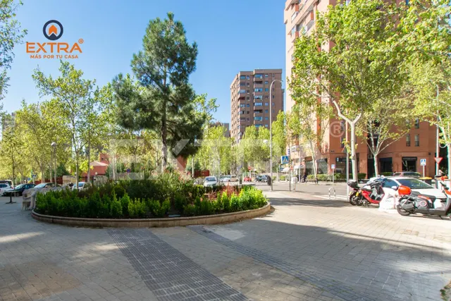 ESPECTACULAR LOCAL COMERCIAL con RENTABILIDAD del 6% en Prosperidad — 3