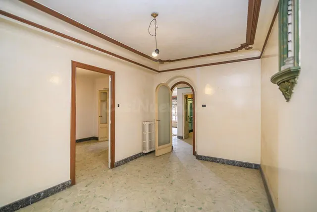Casa en venta en el centro de Manresa - Ideal para negocio e - foto 4