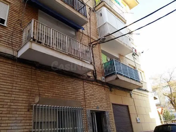 Apartamento 2 habitaciones 81m² en venta - Barrio peral - foto 2