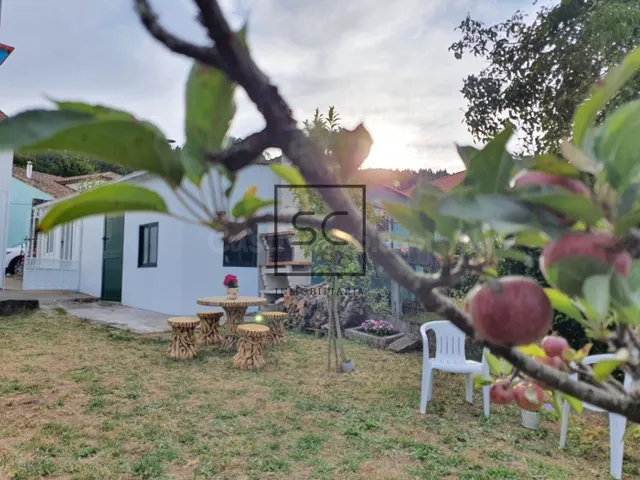 Casa con finca y bodegas en Mugardos - foto 3