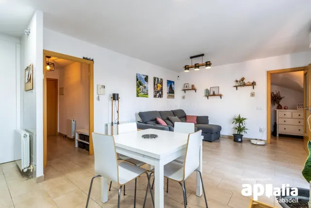 Ático dúplex de 120 m2 con terraza íntima y vistas despejada - foto 3